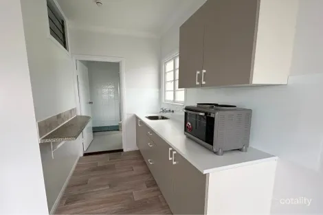 Property photo of 4/4 Dix Street Redcliffe QLD 4020