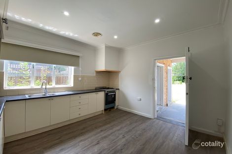 Property photo of 16 McEwan Road Heidelberg Heights VIC 3081