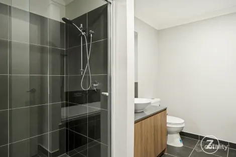 Property photo of 88 Viewbright Road Clyde North VIC 3978