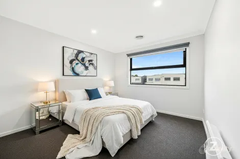 Property photo of 88 Viewbright Road Clyde North VIC 3978