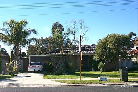 16 Hainsworth Ave, Girrawheen, WA 6064