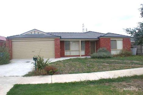 Property photo of 22 Geebung Road Cranbourne West VIC 3977