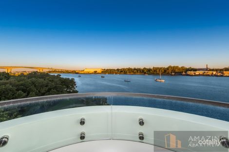 Property photo of 50 Parkside Circuit Hamilton QLD 4007