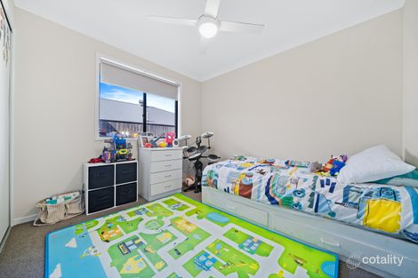 Property photo of 18 Spruce Circuit Hillcrest QLD 4118