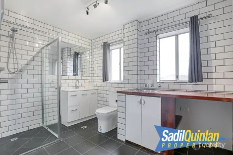 Property photo of 12/18-20 Booth Street Queanbeyan East NSW 2620