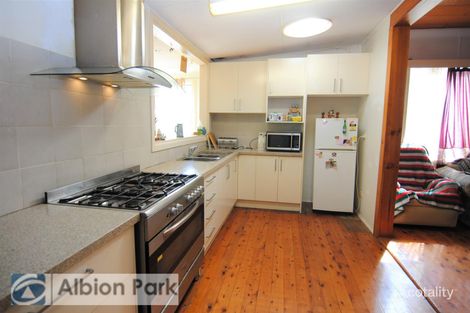 Property photo of 19 Wiley Street Albion Park NSW 2527