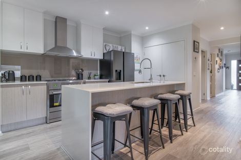 Property photo of 11 Quartz Place Golden Square VIC 3555