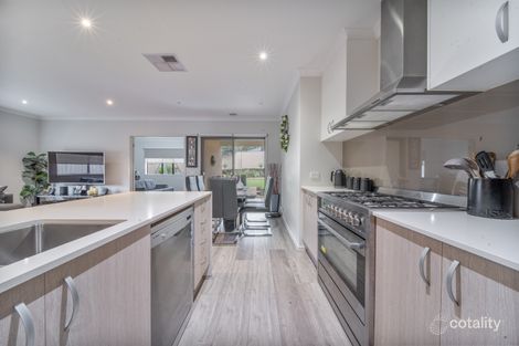 Property photo of 11 Quartz Place Golden Square VIC 3555