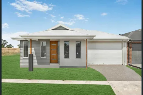10 Sandown Cres, Rockbank, VIC 3335