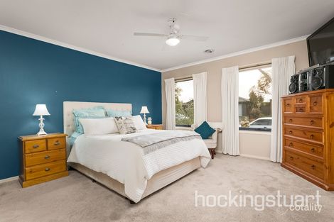 Property photo of 12 Oldbury Grange Tarneit VIC 3029