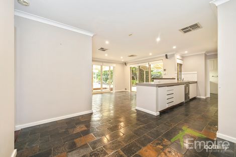 Property photo of 22 London Way Bateman WA 6150