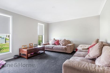 Property photo of 27 Gwenda Drive Westbrook QLD 4350