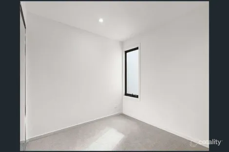 Property photo of 35 Hardy Loop Keysborough VIC 3173