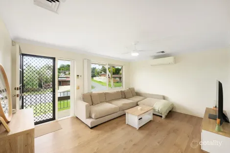 Property photo of 7 Crispsparkle Drive Ambarvale NSW 2560