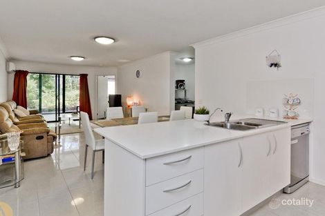 Property photo of 1/43 Victor Street Holland Park QLD 4121