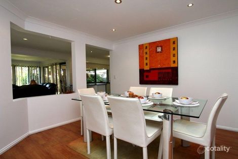 Property photo of 8 Sunrise Close Runcorn QLD 4113