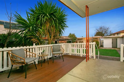 Property photo of 10 Marchant Avenue Reservoir VIC 3073