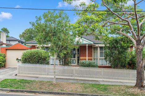 61 Blazey Rd, Croydon South, VIC 3136