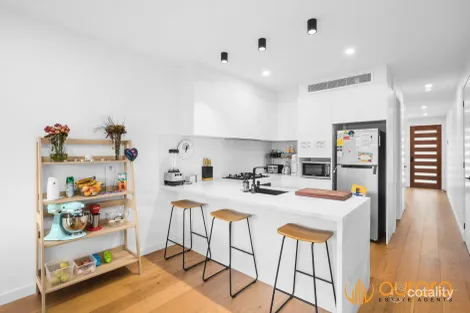 Property photo of 17B Sylvia Road Beaconsfield VIC 3807