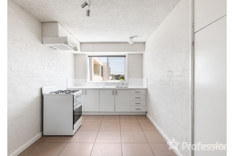 Property photo of 9/2-4 Ruabon Road Toorak VIC 3142