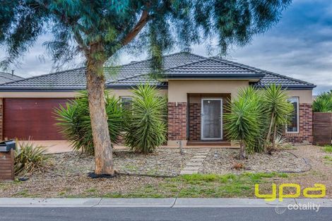 Property photo of 4 Gippsland Way Craigieburn VIC 3064