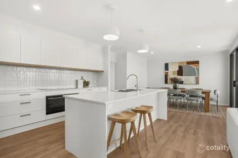 Property photo of 23 Viewmont Way Old Bar NSW 2430