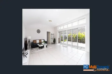 Property photo of 9 Grasslands Street Yarrabilba QLD 4207