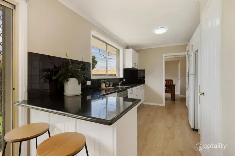 Property photo of 326 Southern Cross Drive Macgregor ACT 2615