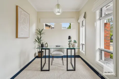 Property photo of 16 Clementson Drive Caroline Springs VIC 3023