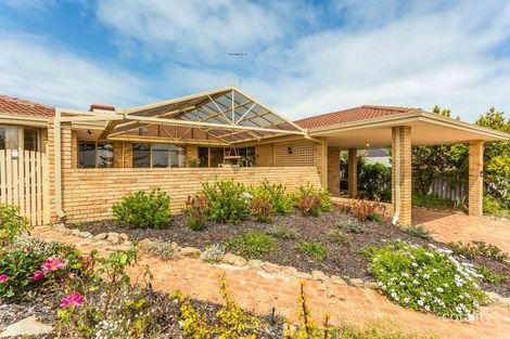 Property photo of 21 Fawkner Gardens Hillarys WA 6025
