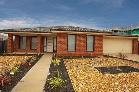 75 Miles Franklin Bvd, Point Cook, VIC 3030