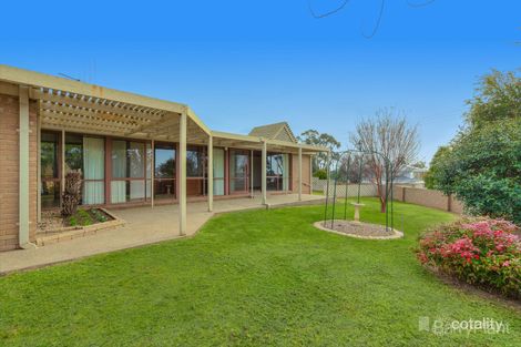 Property photo of 2 Kinrap Street Kangaroo Flat VIC 3555