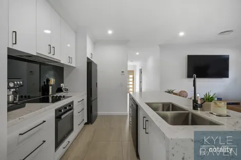 Property photo of 26 Dalwhinnie Drive Wangaratta VIC 3677