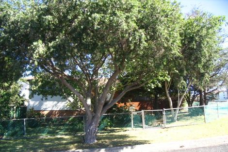 7 Davies Cres, Mount Warrigal, NSW 2528