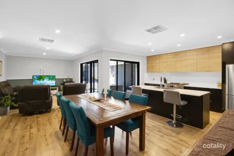 Property photo of 13 Sturrock Drive Boorooma NSW 2650