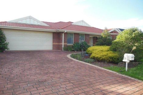 14 Betchworth Cl, Caroline Springs, VIC 3023