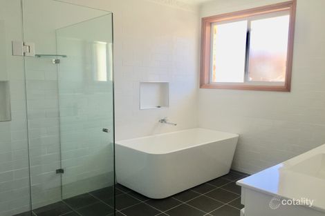 Property photo of 28 Kalang Road Edensor Park NSW 2176