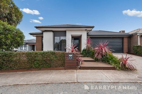 19 Jade Cres, Cobblebank, VIC 3338