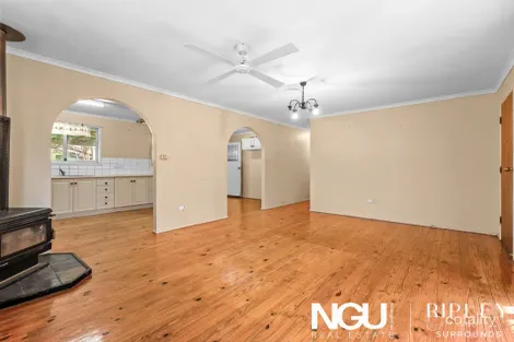 Property photo of 21 Dixon Street Wulkuraka QLD 4305