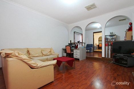Property photo of 2 Warra Court Thomastown VIC 3074