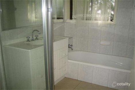 Property photo of 10 The Glades Doncaster VIC 3108