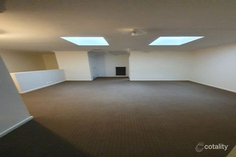 Property photo of 6 Hanover Way Mickleham VIC 3064