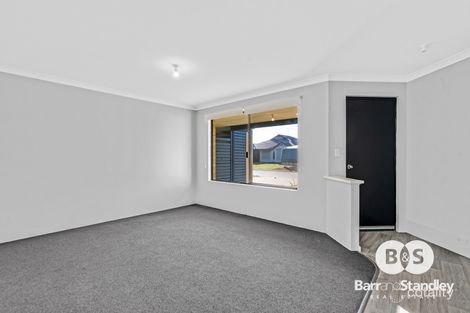 Property photo of 106 Barton Drive Australind WA 6233