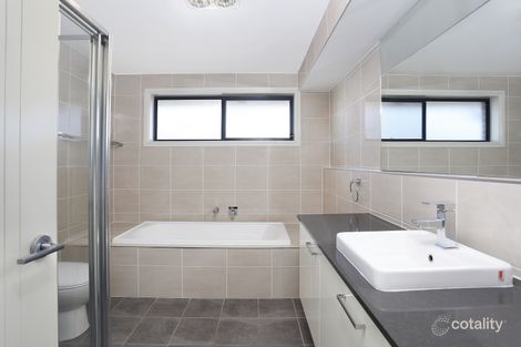 Property photo of 18 Springbrook Boulevard North Kellyville NSW 2155