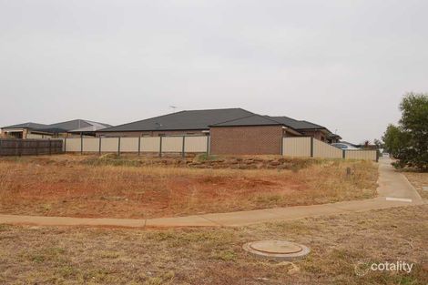 Property photo of 77 Halletts Way Bacchus Marsh VIC 3340