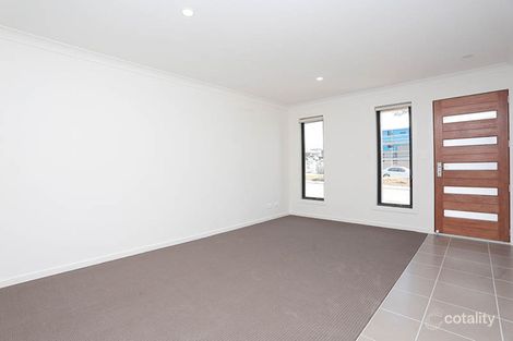 Property photo of 35 Darrau Avenue Yarrabilba QLD 4207