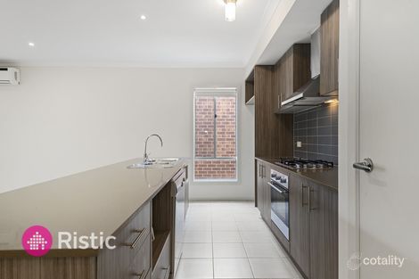 Property photo of 21 Cortona Grange Mernda VIC 3754