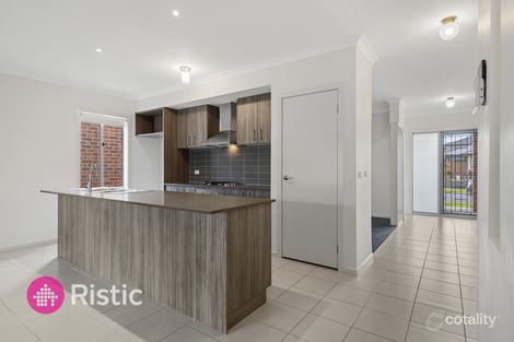 Property photo of 21 Cortona Grange Mernda VIC 3754