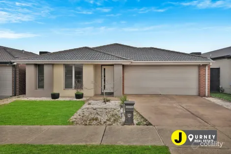 19 BLACKHAZEL CRES, CLYDE NORTH, VIC 3978