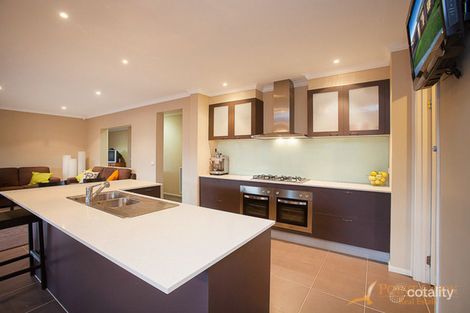 Property photo of 16 Skein Street Point Cook VIC 3030